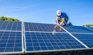 Installation et mise en production des panneaux solaires photovoltaïques à Blainville-sur-l'Eau